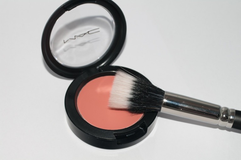 M A C Krem Allik Posey Ladyblush Brit Wit