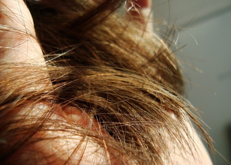 Schwarzkopf Gliss Ultimate Repair Sampuan