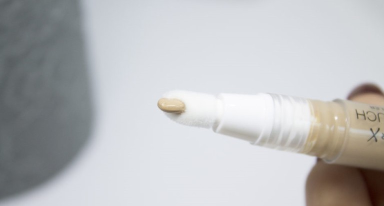 Max Factor Mastertouch All Day Concealer Goz Alti Kapaticisi