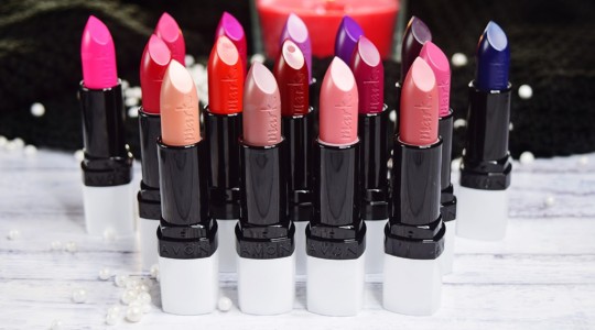 Avon Mark Epik Ruj — Avon Mark. Epic Lip (Tüm Renkler)