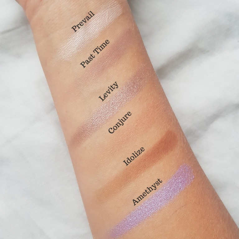 I Heart Revolution Violet Chocolate Far Paleti