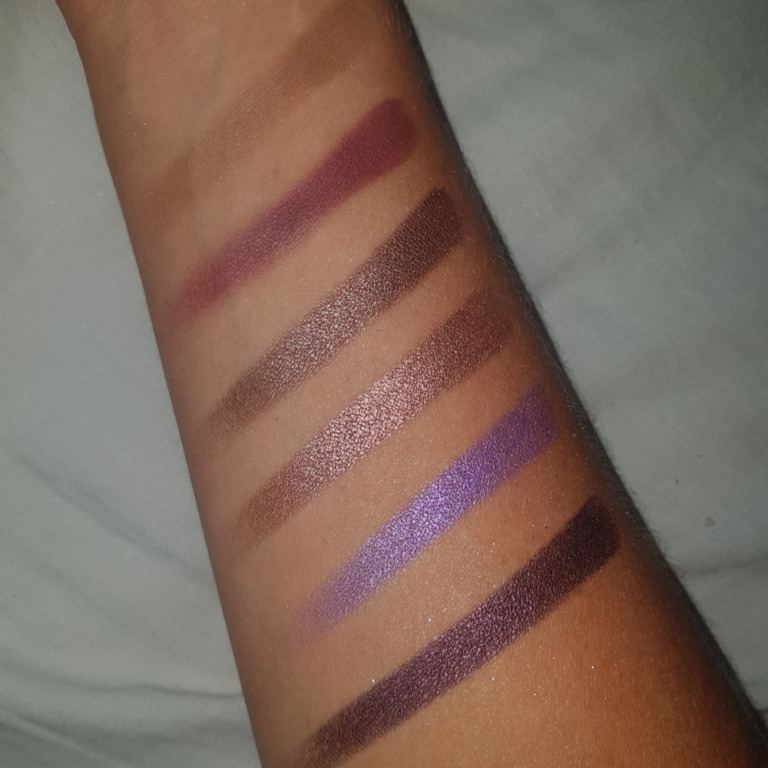 I Heart Revolution Violet Chocolate Far Paleti