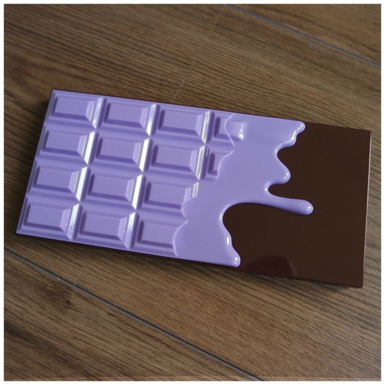 I Heart Revolution Violet Chocolate Far Paleti