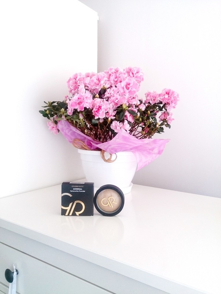 Golden Rose Mineral Terracotta Pudra
