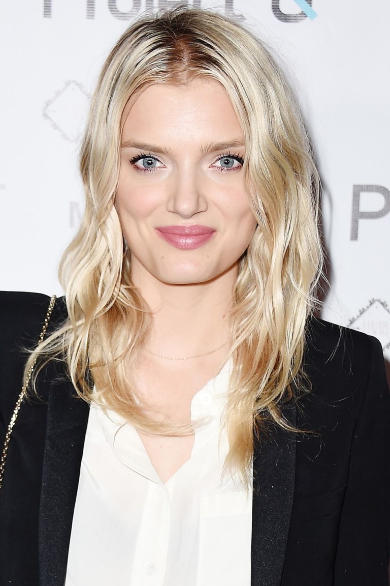 Platin Sac Rengi Kimlere Yakisir