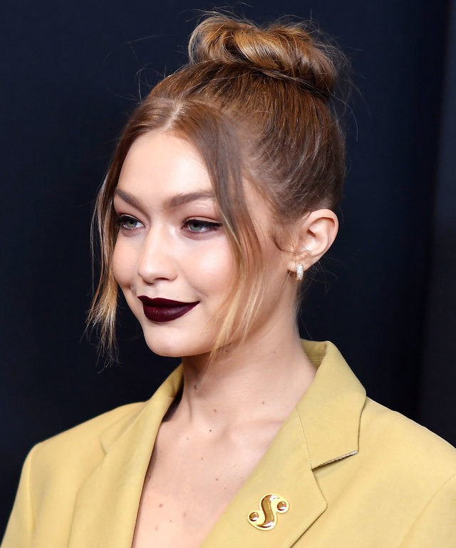 Unlulerin Topuz Sac Modelleri