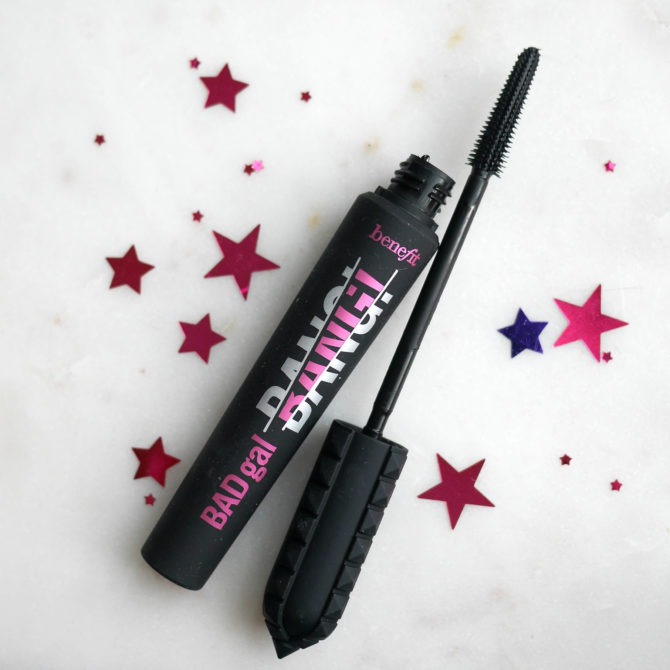 Benefit BADgal BANG! Volumizing Maskara Makyaj MAG