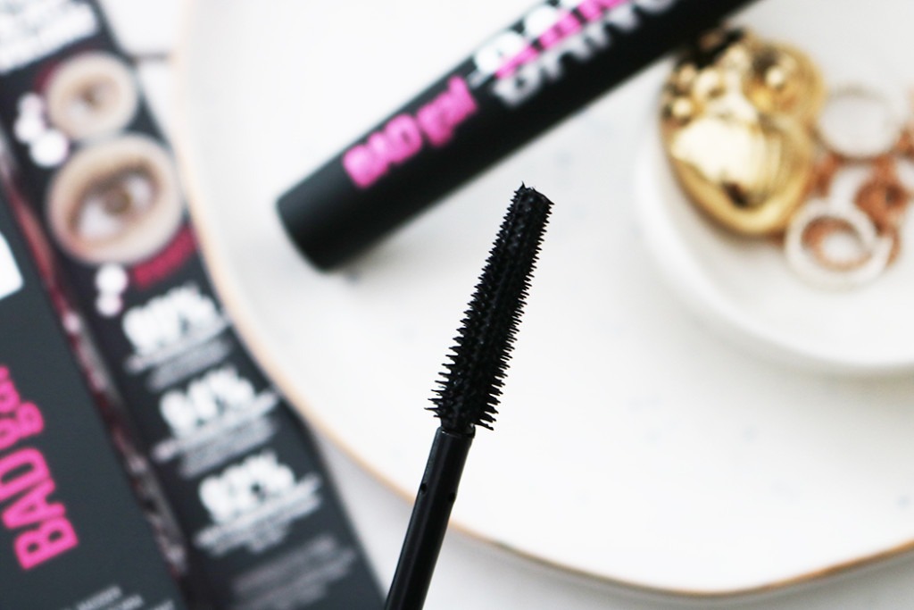 Benefit BADgal BANG! Volumizing Maskara Makyaj MAG