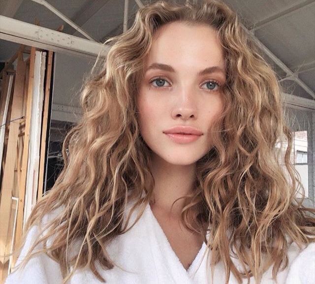 Isi Kullanmadan Saclarinizi Kivircik Yapmanin 9 Yolu Dogal Kivircik Sac