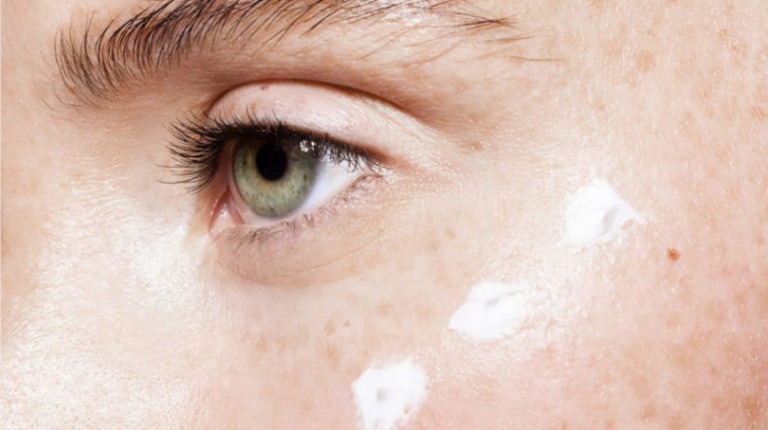 Kirisikliklar Ve Ince Cizgiler Icin En Iyi 5 Goz Kremi